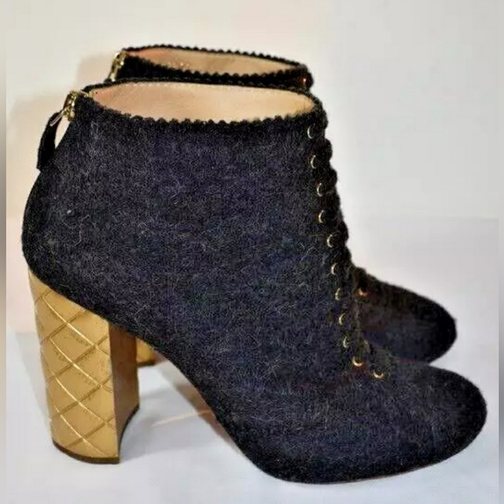 Pre owned Rare Authenic Chanel tweed wool round toe  blueish grey 41